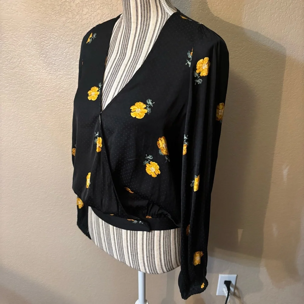 Madewell Top Small Bubble-Sleeve Wrap Top Black Floating Florets Yellow Floral - Picture 8 of 16
